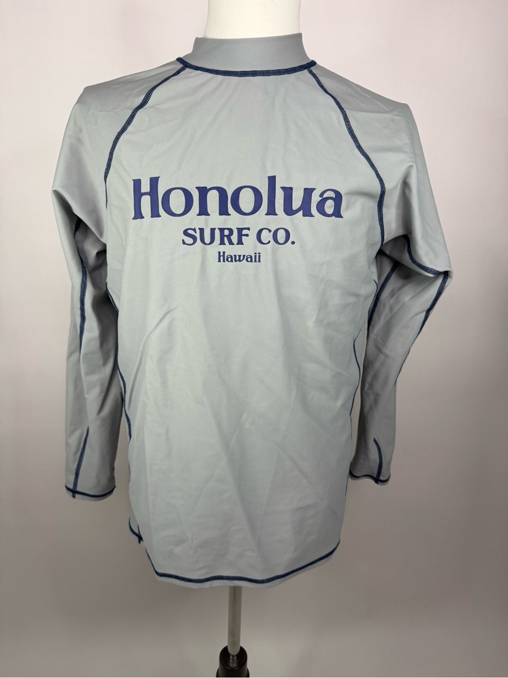 Honolua Surf Co. Men’s Light Gray Long-Sleeve Rash Guard